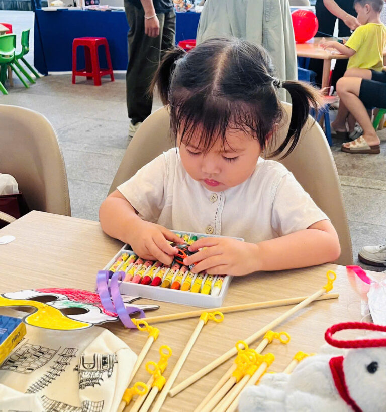 Phu My Hung’s little residents joyfully celebrate Mid-autumn Festival 2025